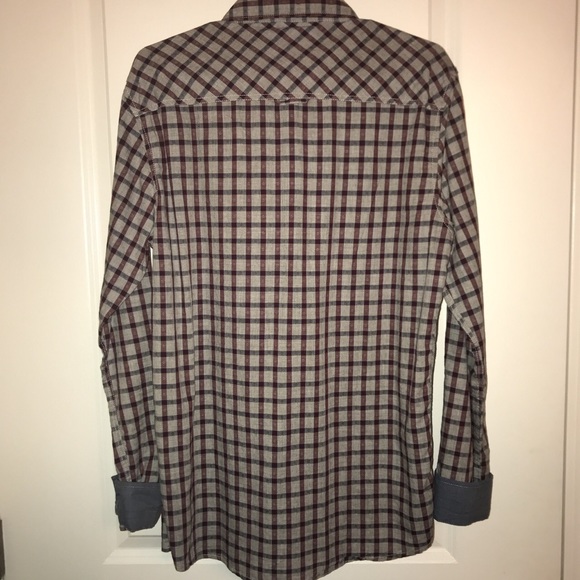 Long sleeve men’s button up. Never worn - Picture 4 of 4